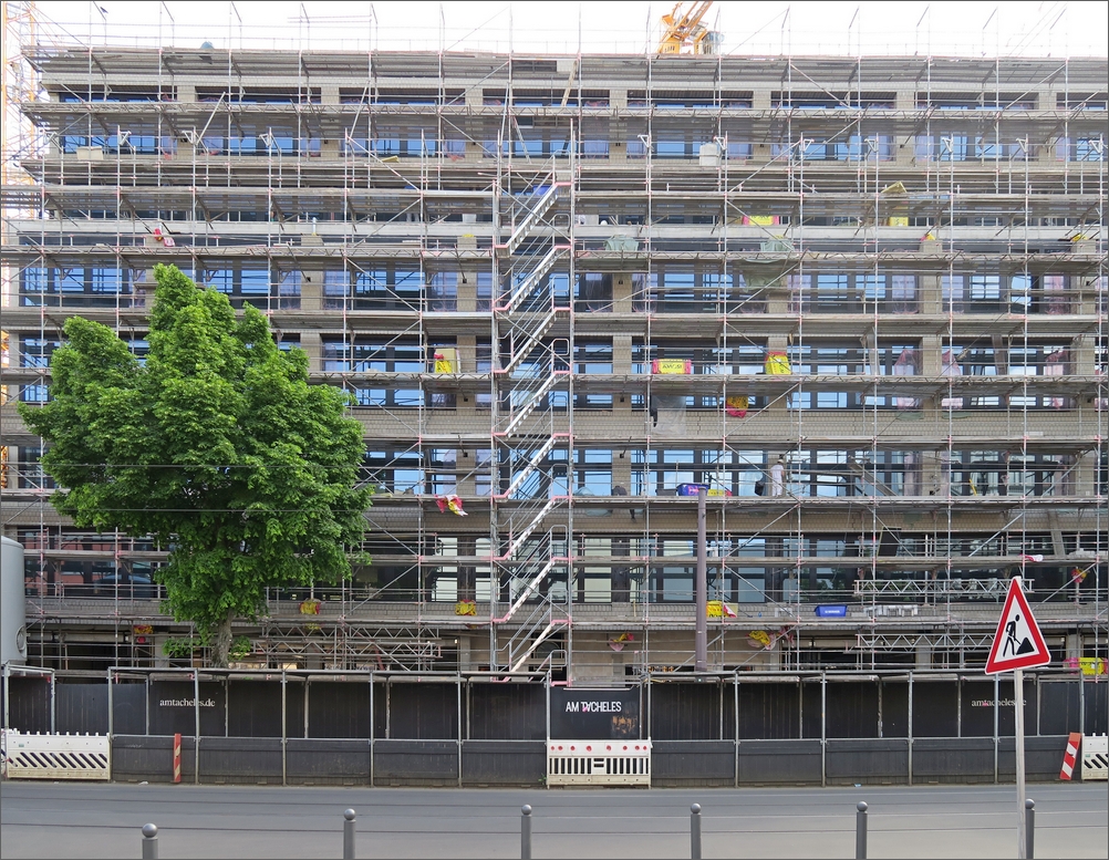tacheles04.jpg