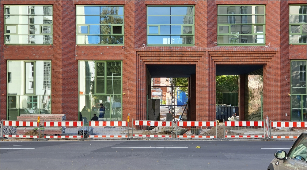 torhaus_helmholtzstr02.jpg