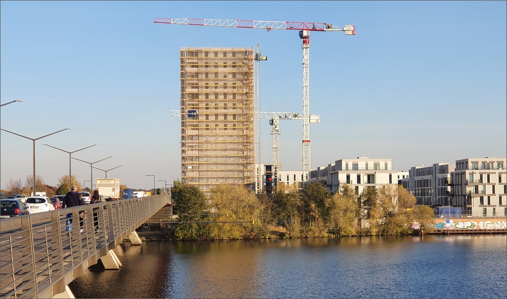 hochhaus_wasserstadtbr02.jpg