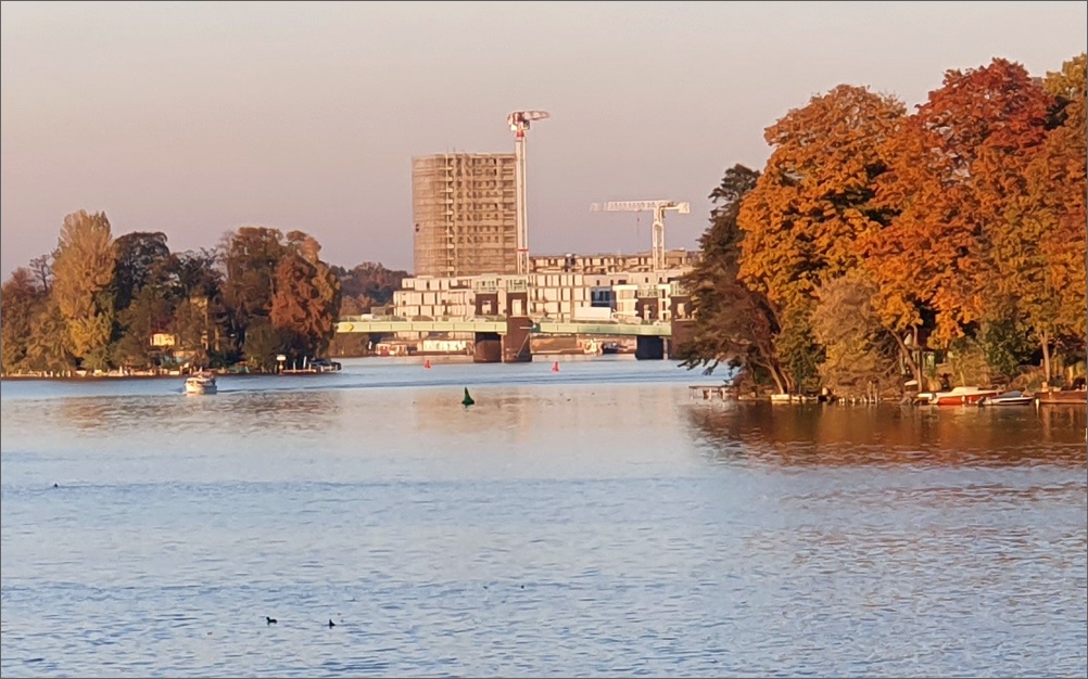 hochhaus_wasserstadtbr05.jpg