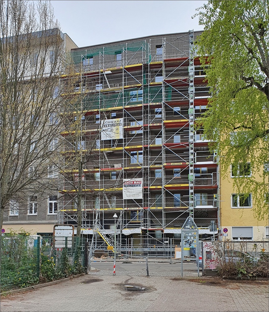 holzfassade_goethe77_01.jpg