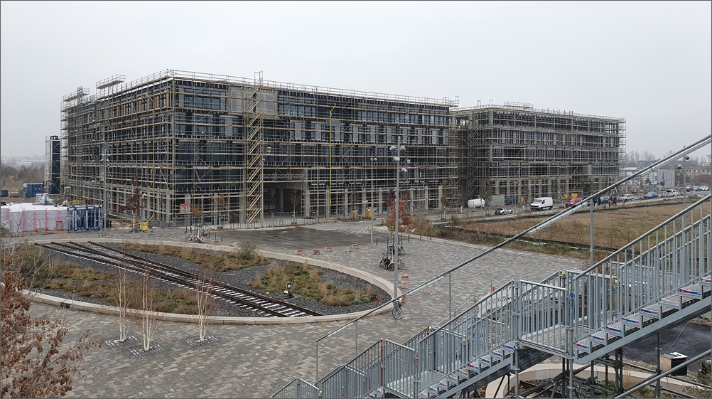 square1_01.jpg