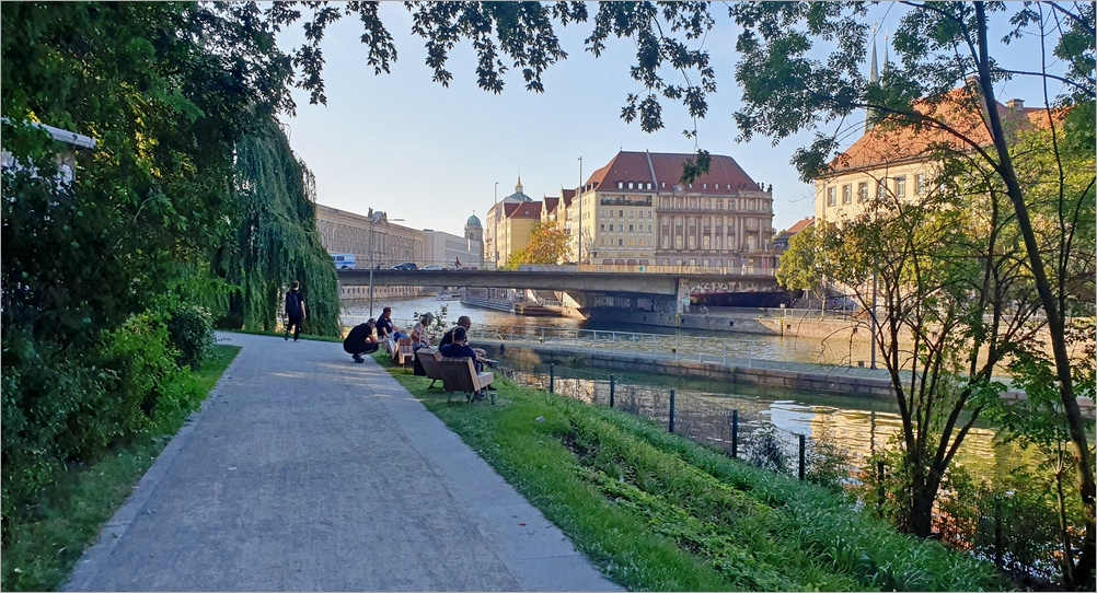 fischerinsel_park05.jpg