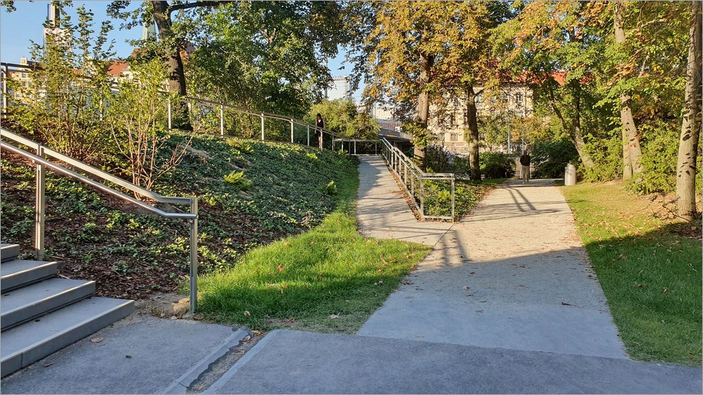 fischerinsel_park07.jpg