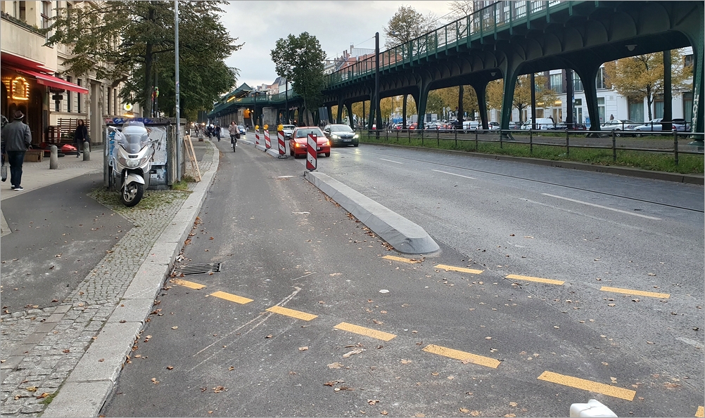 radweg_schoenhauser02.jpg
