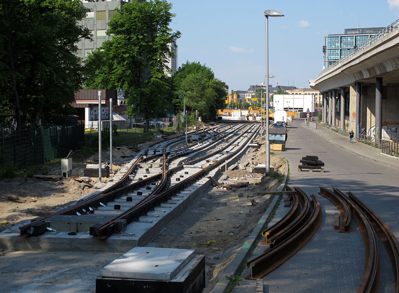 tram_hbf02aaunb.jpg