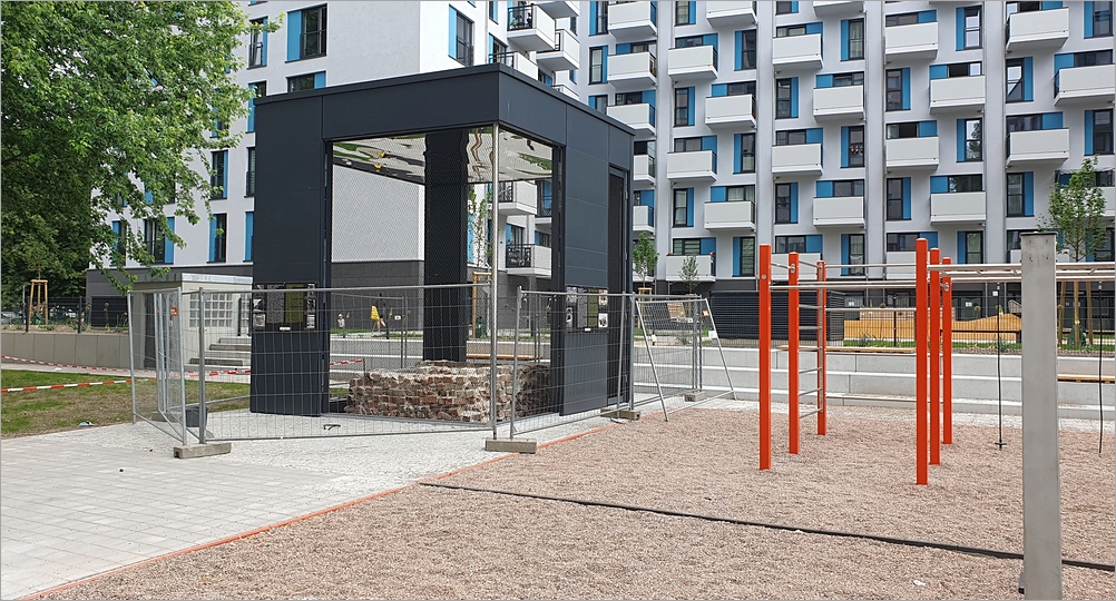 latrine_fischerinsel01.jpg