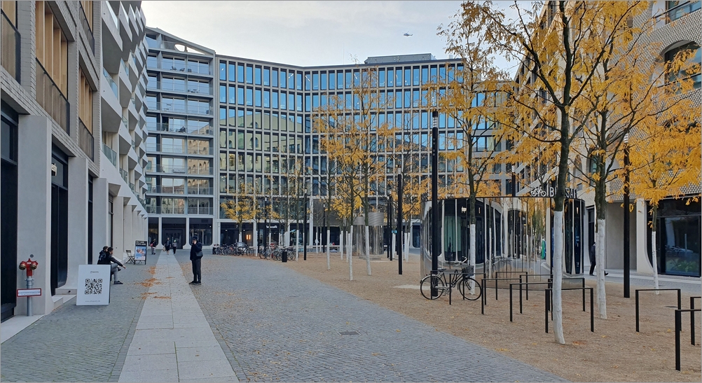 tacheles_laeden05.jpg