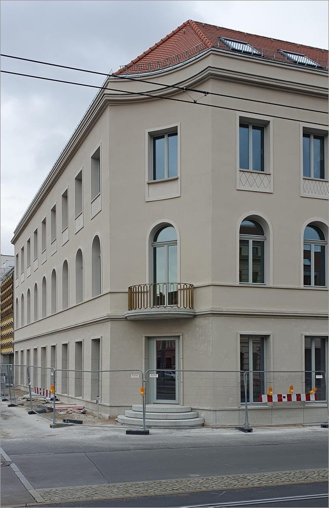 achteckenhaus02.jpg