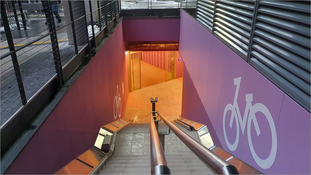 radparkhaus_sonycenter02.jpg