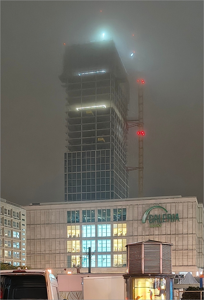 alexgaleria01.jpg