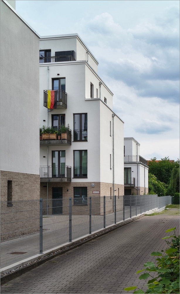 schiller23_03.jpg