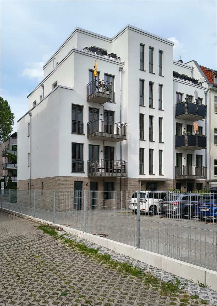schiller23_05.jpg