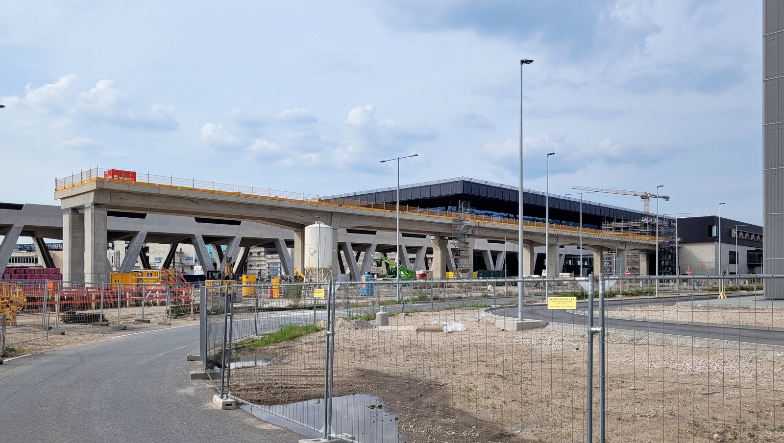 5731_airport_pts-ausbau.jpg