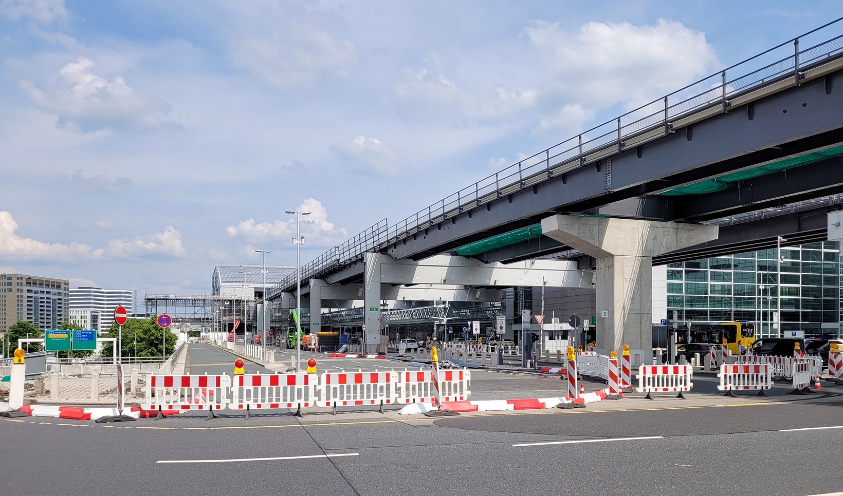 5767_airport_pts-ausbau.jpg