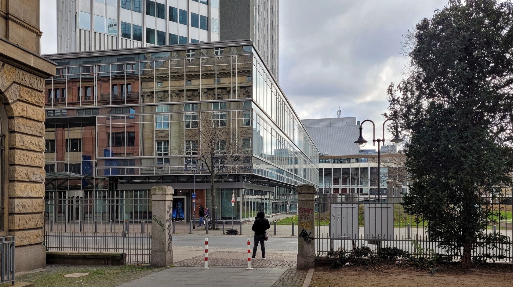 6258_eurotower-sockel.jpg