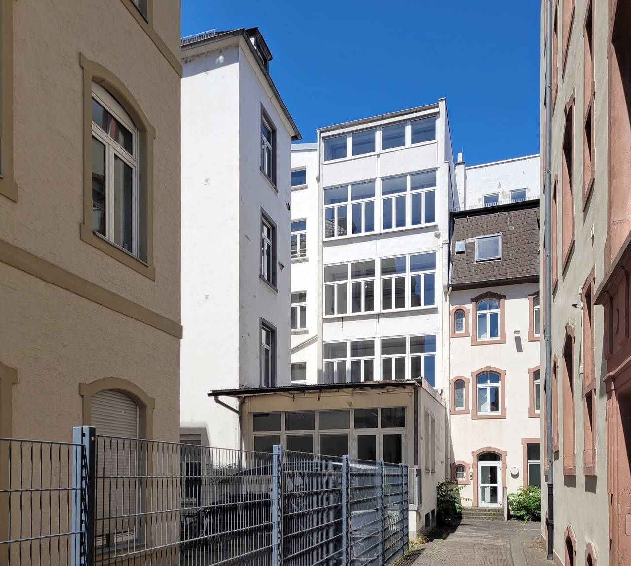 6704_stuttgarter_str_18-24.jpg