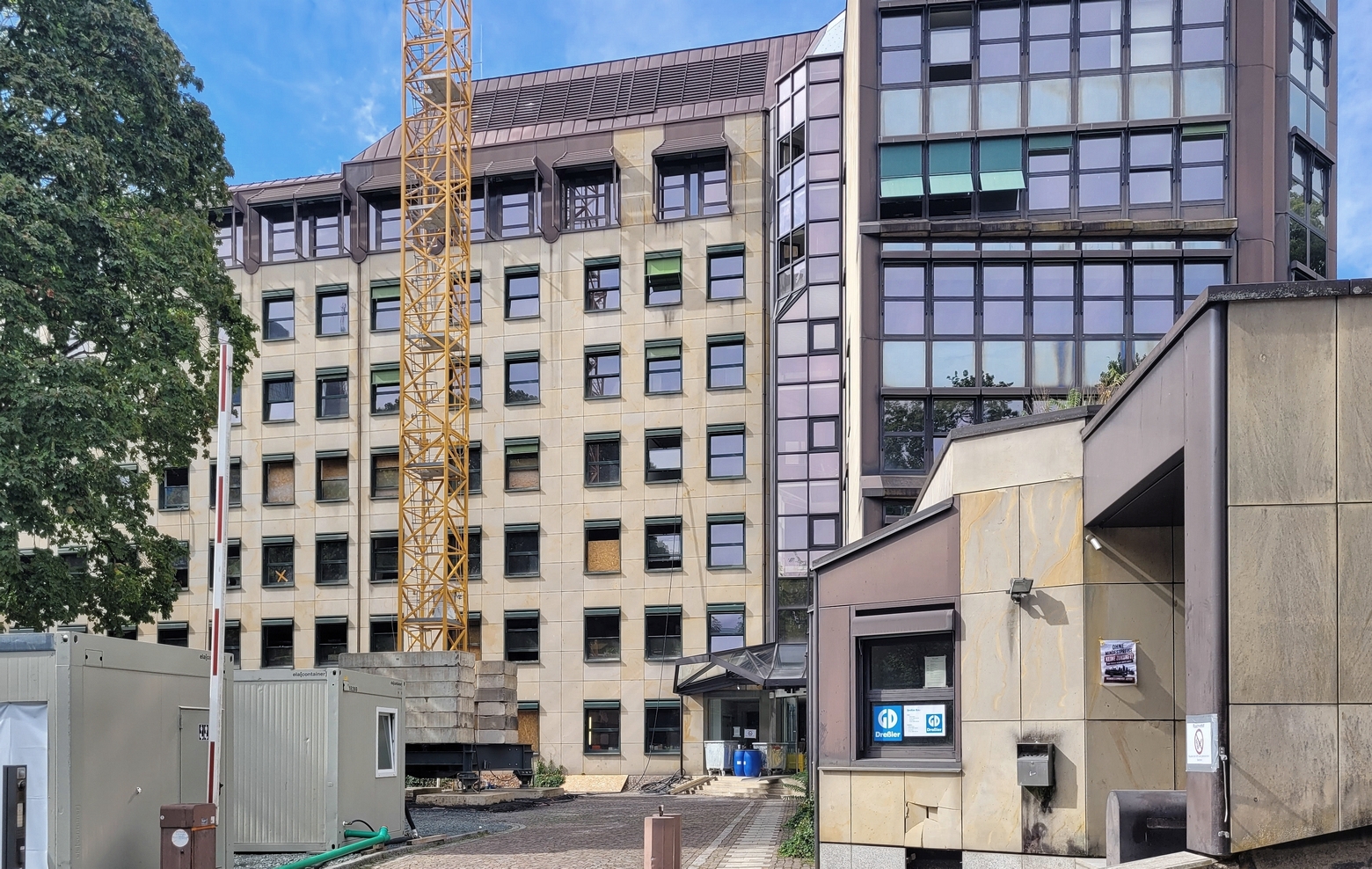 6735_projekt_haydn_am_mozartplatz.jpg