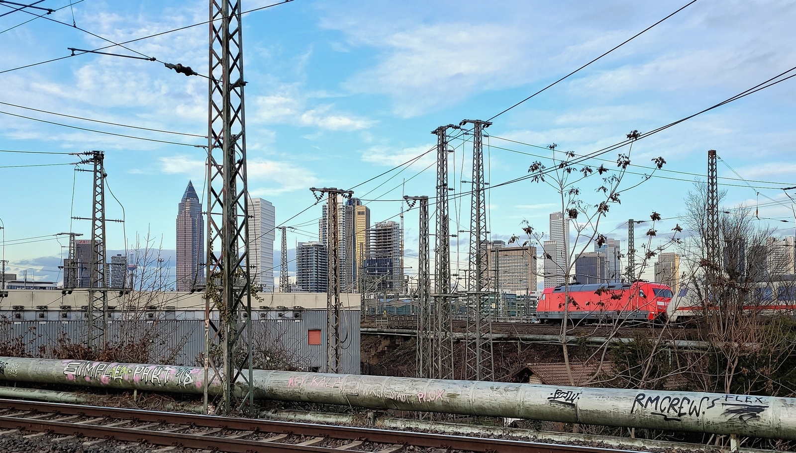 Trainspotting_und_Skyline_02.jpg