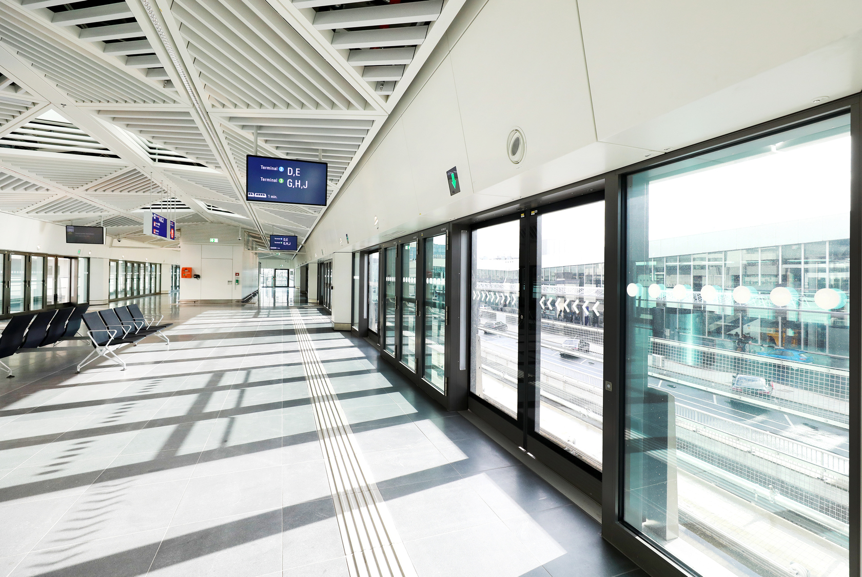 airport_pts_zu_t3_pic07.jpg