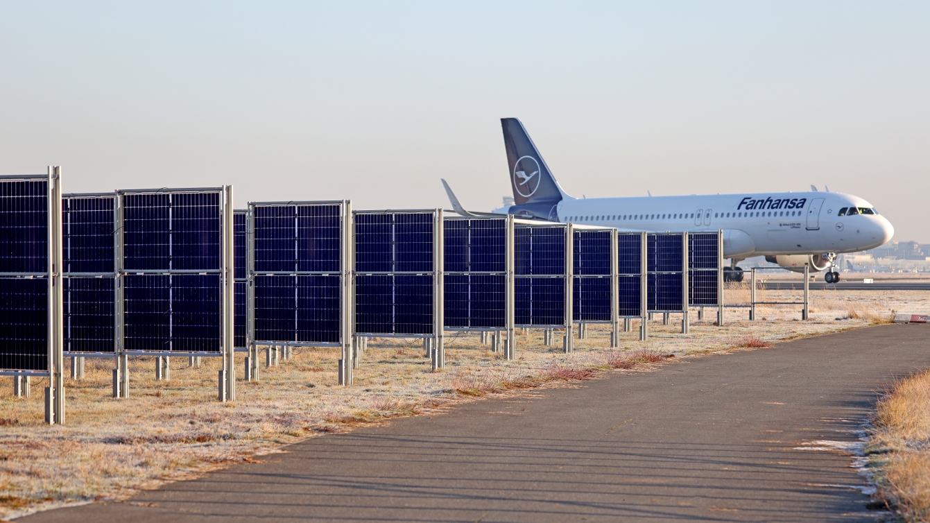 fraport_photovoltaikanlage_west_01.jpg