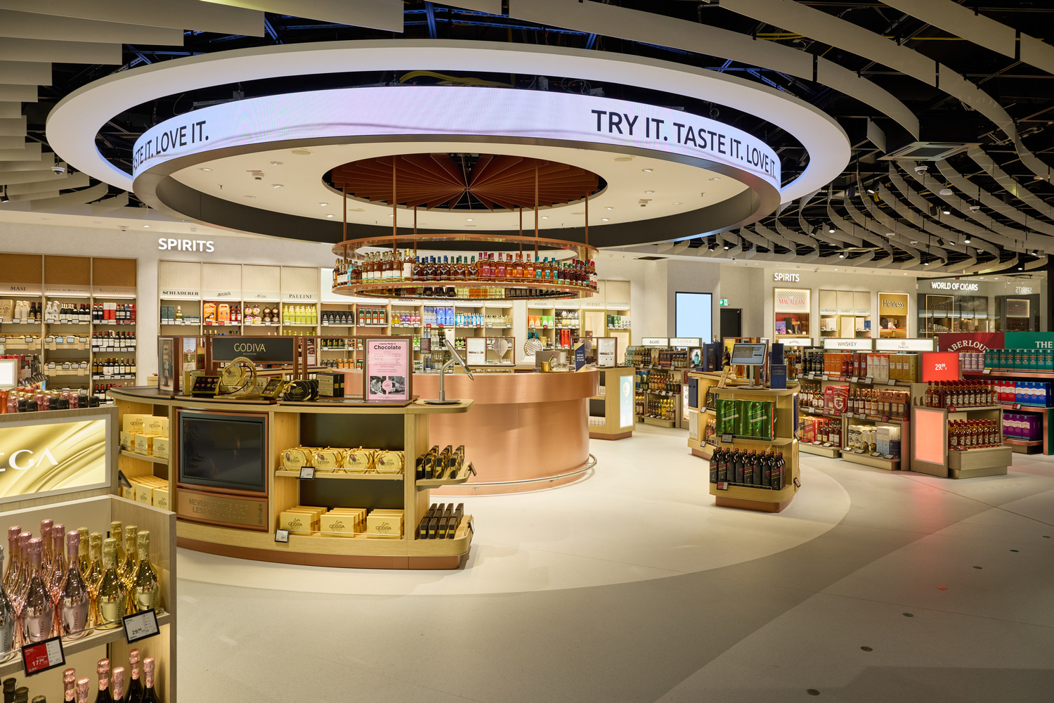 fraport_t3_opening_08.jpg