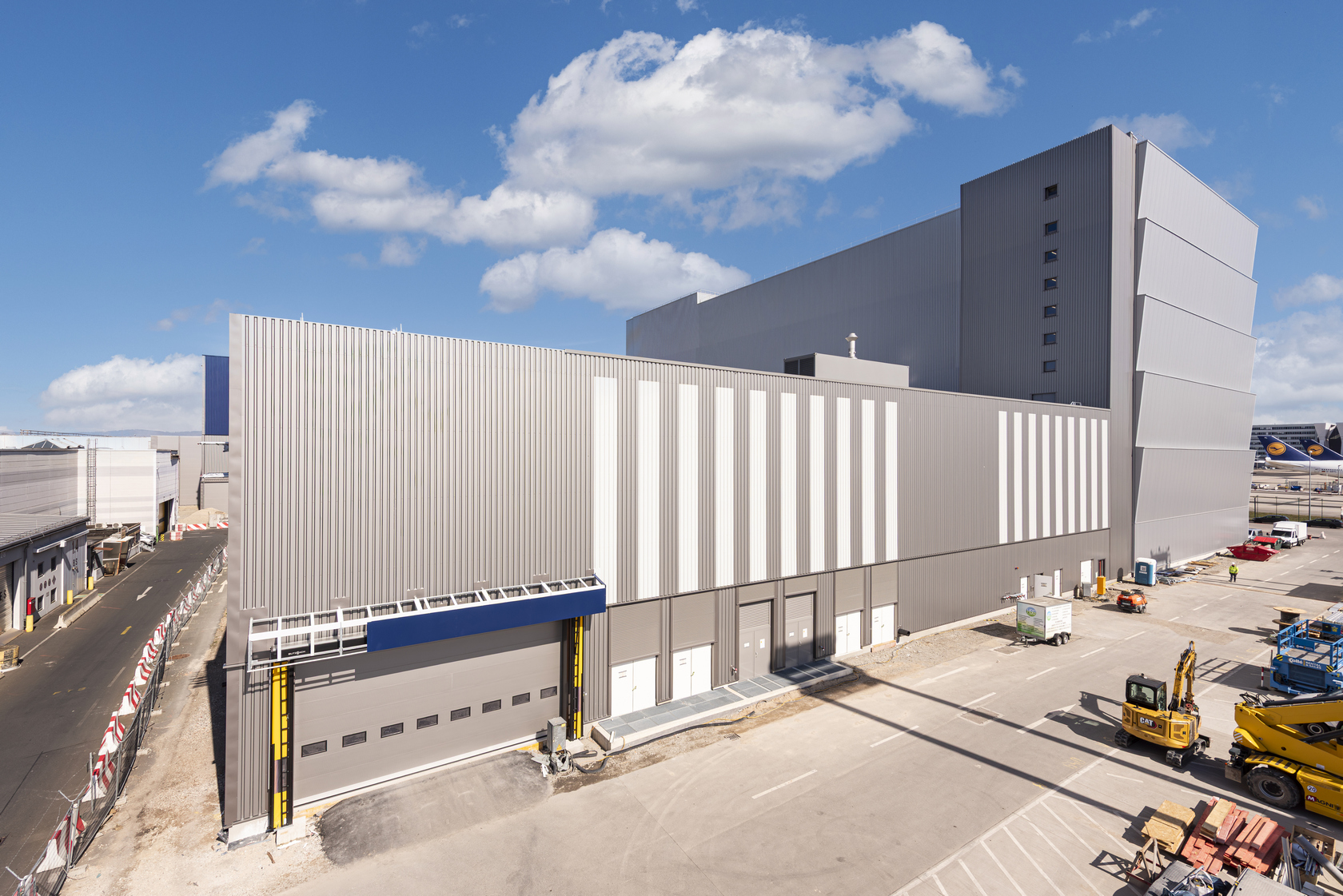 lcc_evo_lufthansa_cargo_1.jpg