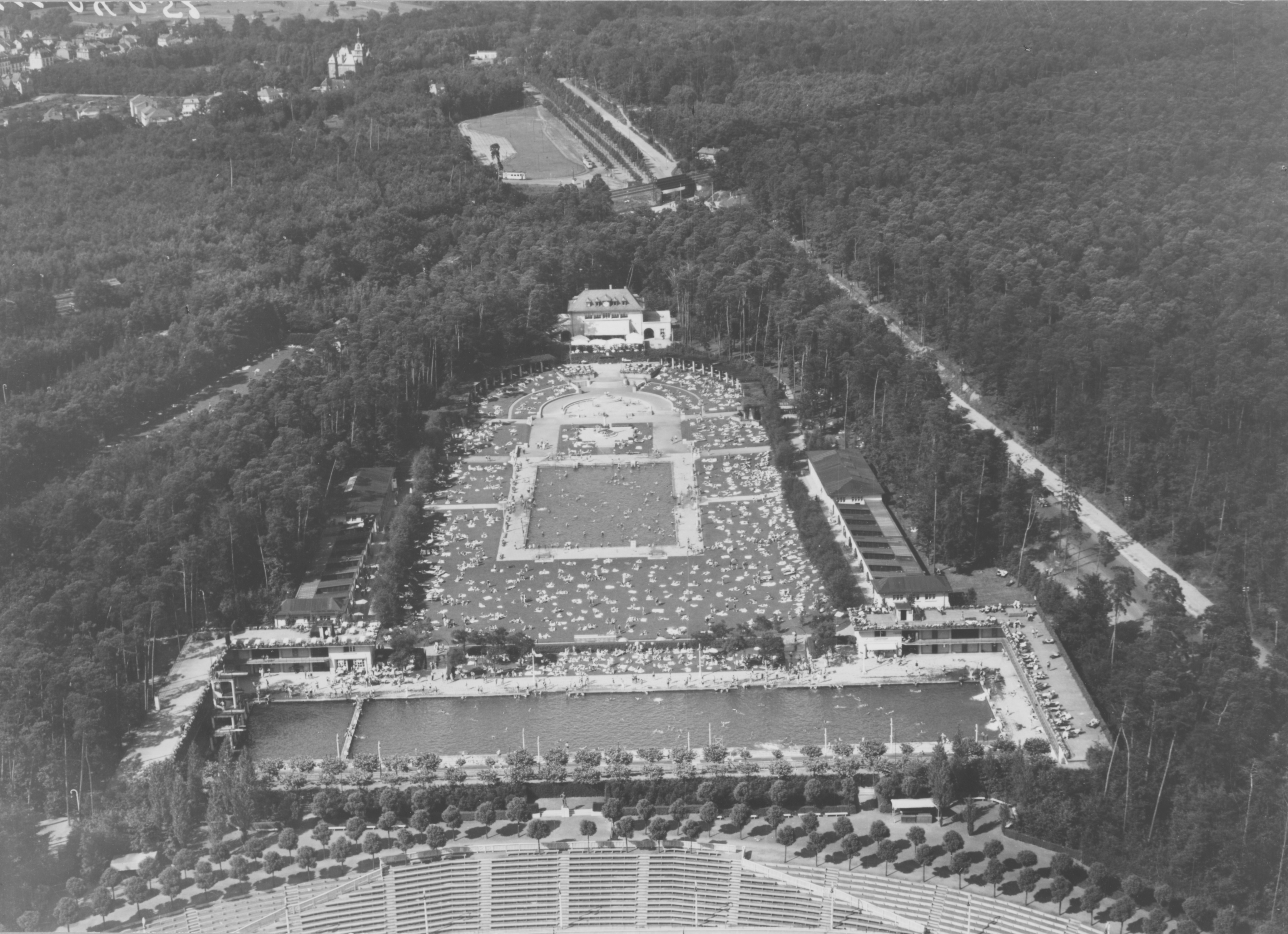 rueckspiegel_waldstadion_wird_100_pic3.jpg