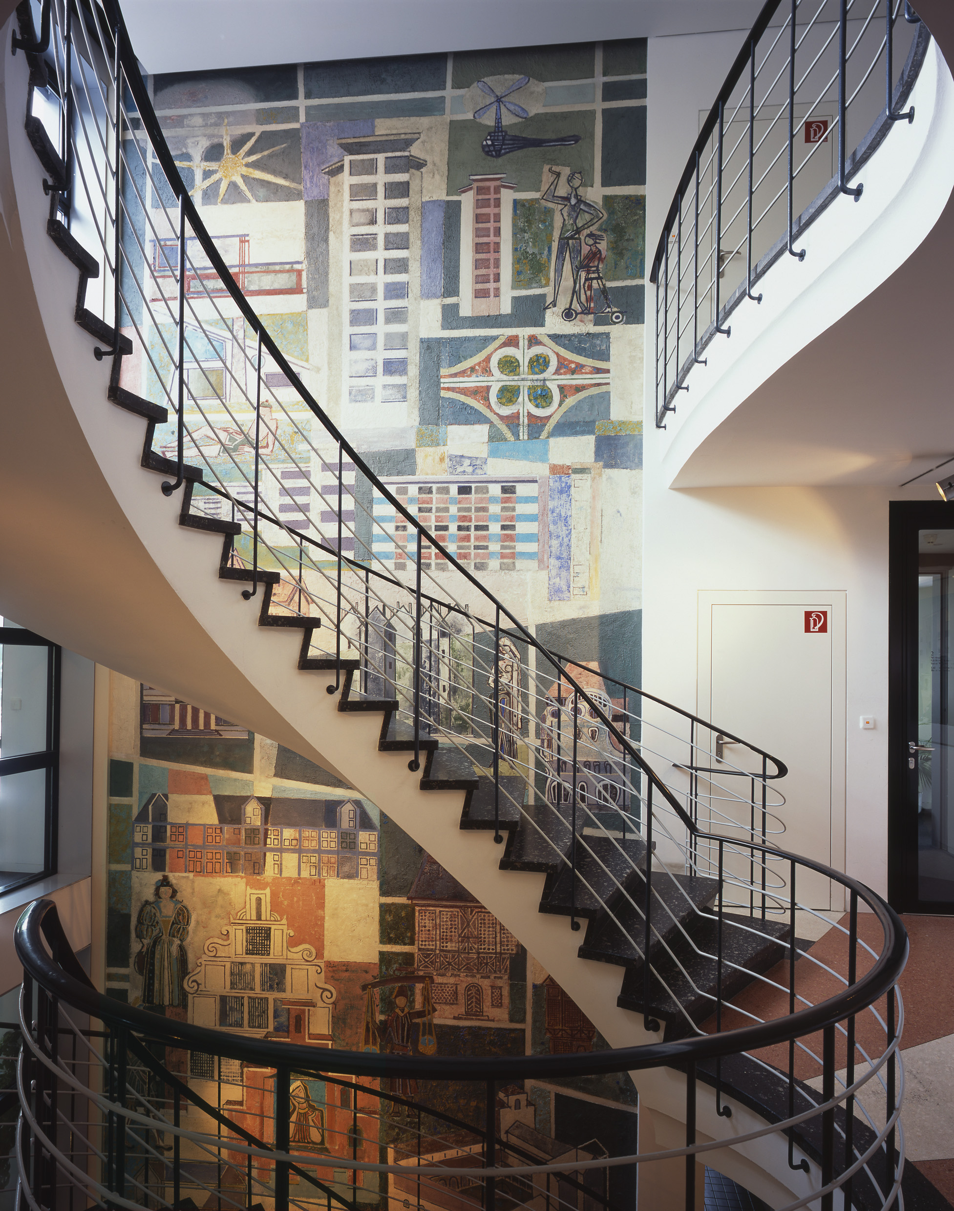 treppe_schaumainkai_47_nh-zentrale_(c)_barbara_staubach.jpg
